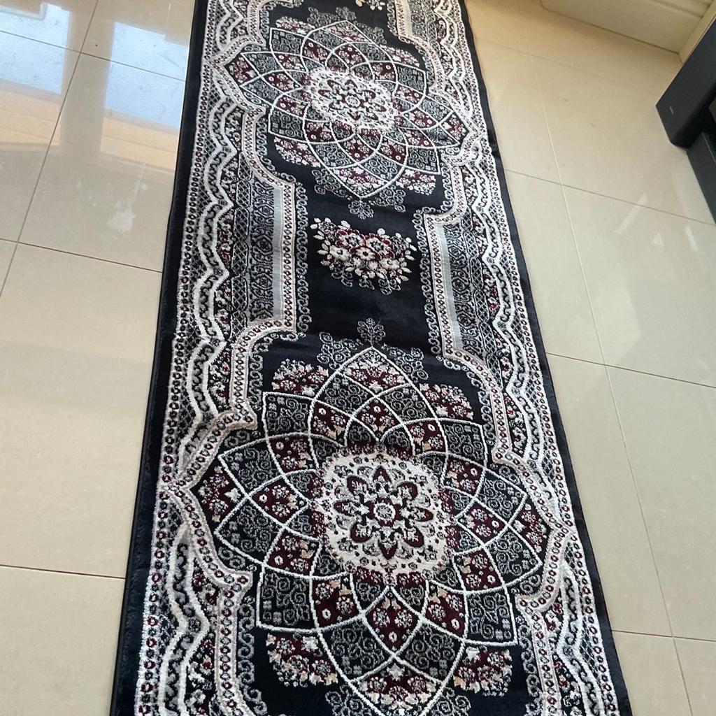 Brand new luxuries isfahan turkish long runner black size 300x80cm
Collection le5