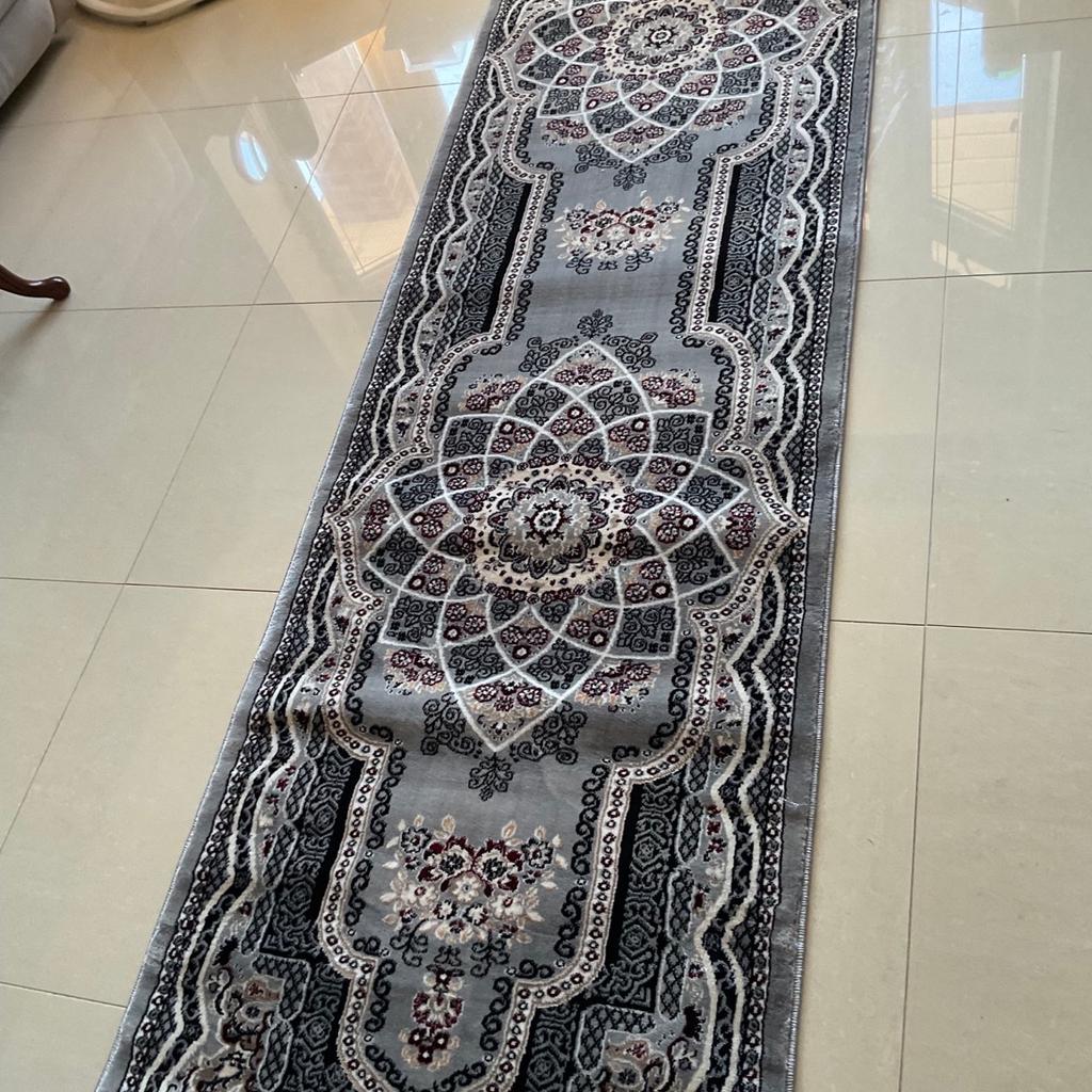 Brand new luxuries isfahan turkish long runner Grey size 300x80cm
Collection le5