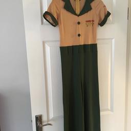 Short sleeved all in one costume with box hat.
Size - trouser top to bottom 42” Inside leg 31”
Waist 22” Shoulder to Waist 12”