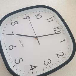 Quartz wall clock
Brand new
unfortunately when brought not working
for parts & spares.
