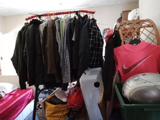 Buy & Sell Kent Medway - Kent - Photos for Mixed clothes lot and a bicycle