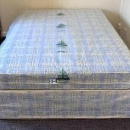 BUDGET 4 FOOT DIVAN BED WITH MATTRESS £150

BUDGET DOUBLE DIVAN BED WITH MATTRESS £150

(Please note the fabric colour will be blue)
Divan bed with budget mattress (no headboard)

B&W BEDS 

Unit 1-2 Parkgate Court 
The gateway industrial estate
Parkgate 
Rotherham
S62 6JL 
01709 208200
Website - bwbeds.co.uk 
Facebook - B&W BEDS parkgate Rotherham 

Free delivery to anywhere in South Yorkshire Chesterfield and Worksop on orders over £100

Same day delivery available on stock items when ordered before 1pm (excludes sundays)

Shop opening hours - Monday - Friday 10-6PM  Saturday 10-5PM Sunday 11-3pm