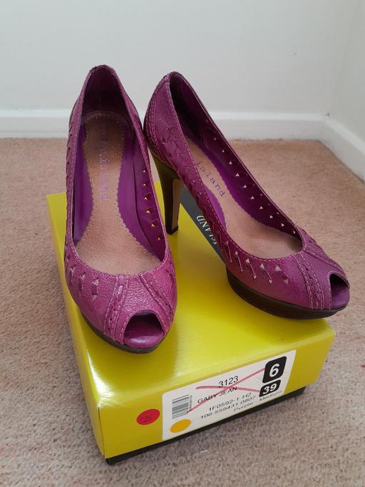 Buy & Sell West Yorkshire Kirklees - Photos for River purple heel shoes size 6