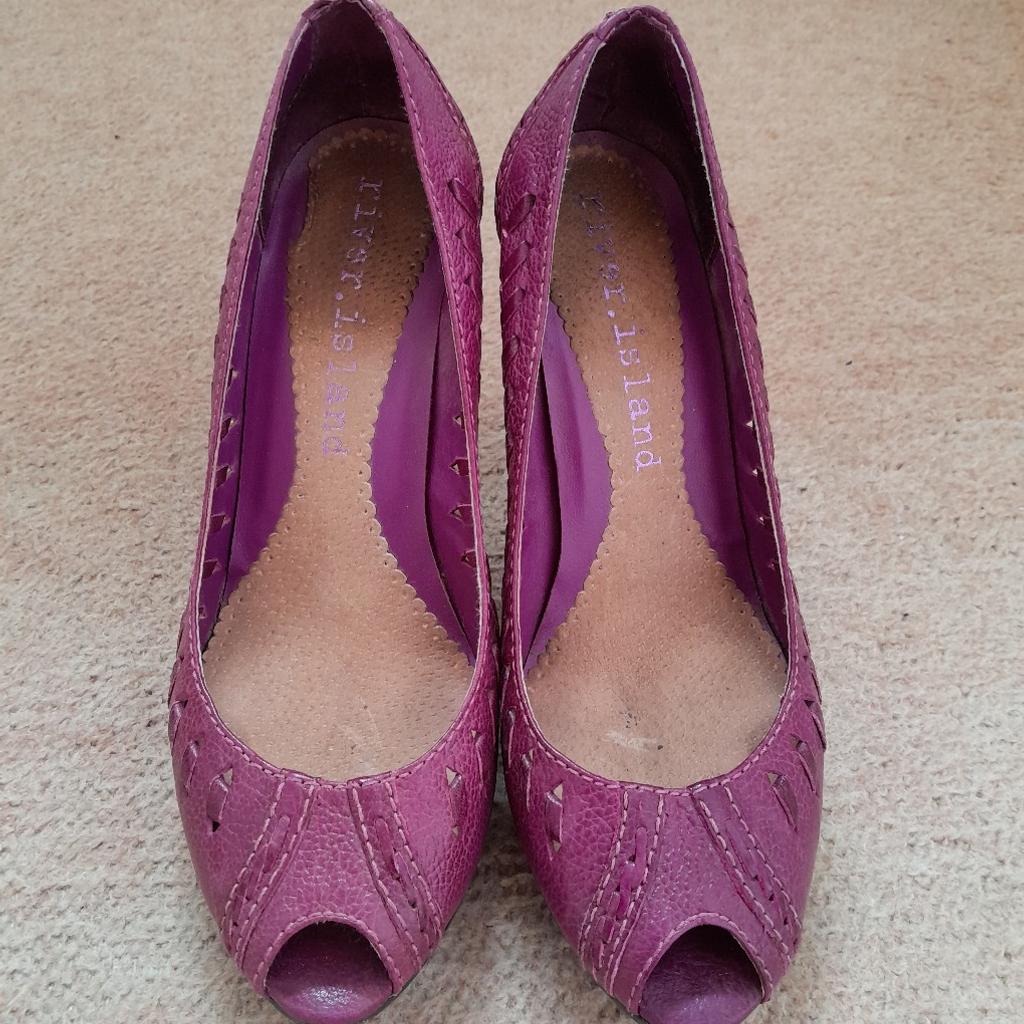 River Island purple heel shoes size 6, excellent condition with box, peep toe style