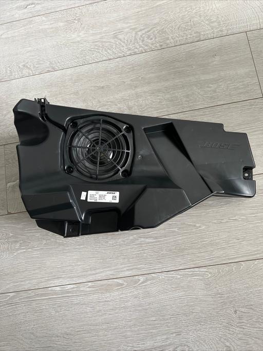 Vehicles West London West Kensington - West London - Photos for Audi TT bose subwoofer