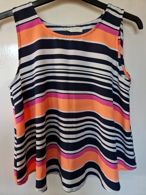 Buy & Sell Leicestershire Oadby and Wigston - Photos for (m) Ladies top