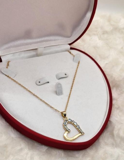 Buy & Sell Greater Manchester Rochdale - Photos for Ladies 18ct gold plated heart pendant