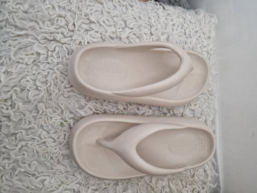 Buy & Sell West Midlands Wolverhampton - Photos for Flip Flops 3/4