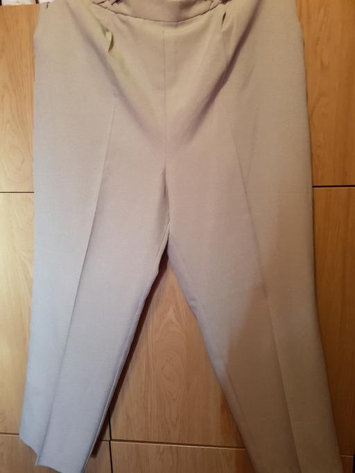 Buy & Sell Nottinghamshire Ashfield - Photos for Trousers Beige Size 22