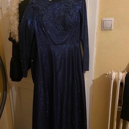 Blaues Abendkleid/Abiye
Neupreis 150€
36-38🌸
Versand möglich