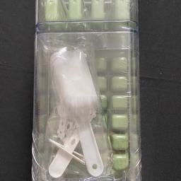 Brand new packed
Ice lolly/ice cube maker
Green