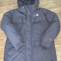 The North Face McMurdo Coat
Very Good Condition
Perfect for Outdoor weather or for Winter holidays 
Get a Bargain now to be ready for Winter

Collection Central London

#summersale