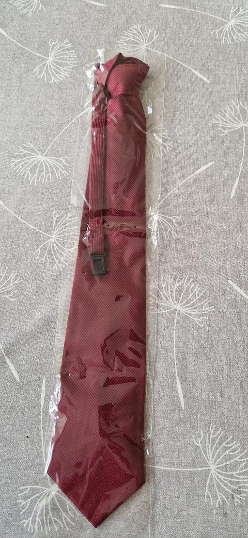 Buy & Sell East London Goodmayes - East London - Photos for Boys burgundy tie