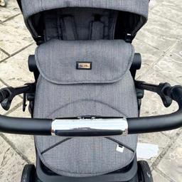 Perfect condition, suitable from newborn. Collection only.. RRp £600. Limited edition

Silvercross Horizon go (Limited edition)
 Excellent condition. Hardly used.
Suitable from birth,
3 reclining positions
Newborn insert
Grey insert separate
Raincover (not used)
Large storage basket underneath
Front facing,
Easy fold with the seat
Adjustable handle.
Footmuff included

#summersale