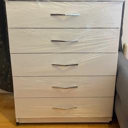 Brand New White Chest of Drawers (5 Drawers)
In original packaging and with removable wheels for easy carriage
Roughly just over 1m in height and about 0.8-0.9 m wide
Gloss metal handles compliment the white finish

Call 07784169850

Delivery available
#summersale