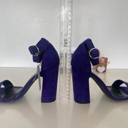 #summersale

New Look
Ankle Buckle Strap
Open Toe
Chunky Heel
Sandal / Shoe
4 Inch Heel
Was £19.99