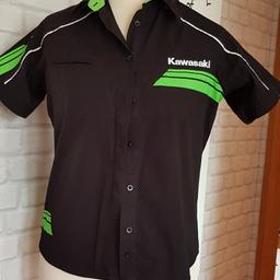 ungetragene original
KAWASAKI RACING
Damen Bluse
schwarz/Kawasaki-Grün
Gr.M (L-xl steht drin, fällt aber eher klein aus!)
Kurzarm
tailliert

Sehr selten zu bekommen

Nichtraucher Haushalt

Privatverkauf, keine Rücknahme