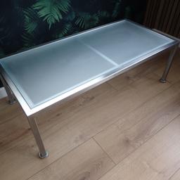 Frosted toughened glass top.
Brushed steel frame coffee table. 100cm (39.5inch) long, 32cm (10.5inch) high, 48cm (19inch) wide. Open for offers, cash on collection please. Thanks