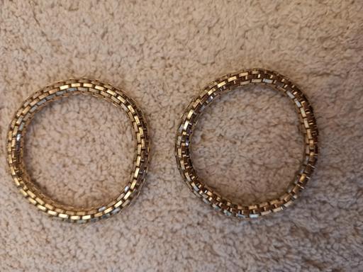 Buy & Sell Surrey Elmbridge - Photos for X2 'gold' effect elasticated bracelets