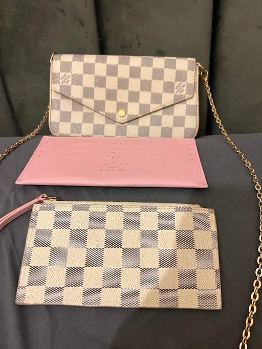 Buy & Sell Glasgow Muirend - Glasgow - Photos for Pochette Lv bag purse Louis Vuitton handbag