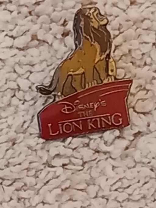 Buy & Sell Surrey Guildford - Photos for Lion King enamel and metal brooch pin