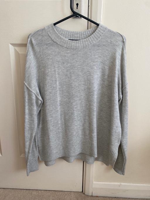 Buy & Sell East London Poplar - East London - Photos for Grey knit jumper