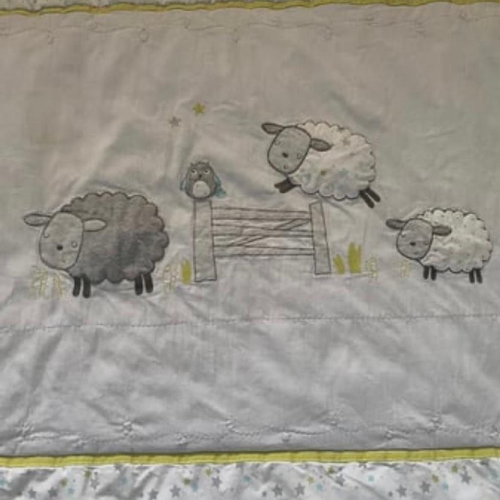 Silver cloud counting sheep quilt for baby cot. Very good condition. Soft quilt with lovely design on front. Smoke free home. Other matching items available too in other listings - curtains, light cover, changing mat, blanket and musical mobile.