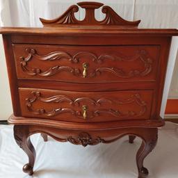 A french style, hand carved mahogany bedside chest with two drawers. With cabriole supports. Very good condition, just few scratches on the top.
Approximately dimensions:
L 23.5"
H 29"
W 14.5"