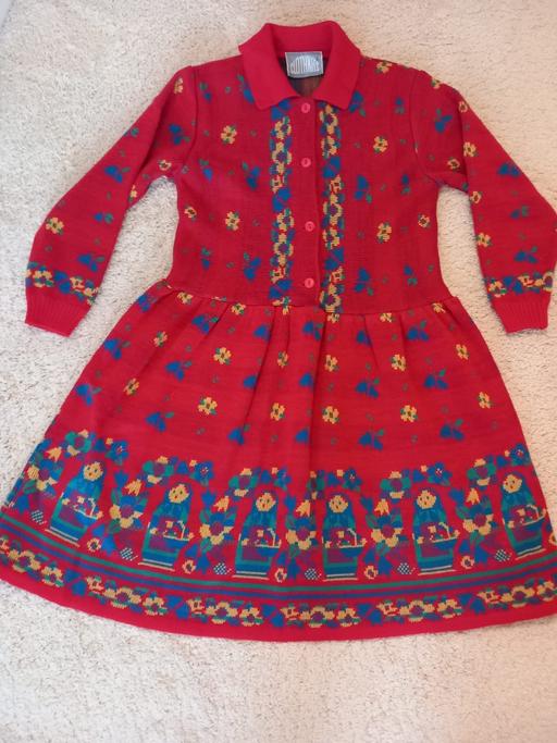 Buy & Sell Surrey Guildford - Photos for Girls red long-sleeved dress