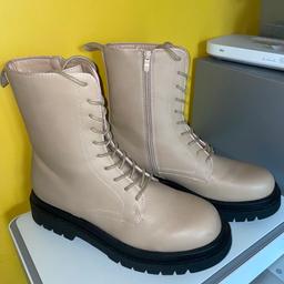 Brand new chunky sole zip up boots new uk 10