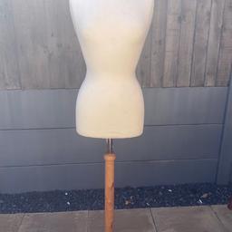Female Dress Mannequin with solid wooden stand UK 8/10
Bust 35“/89 cm
Waist 24.25“/61.5 cm
Hip 35.5“/90 cm 
Height adjustable ,polystyrene body with jersey cover.