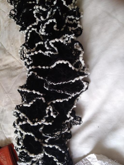 Buy & Sell West Midlands Birmingham - Photos for scarf hand knitted black/white