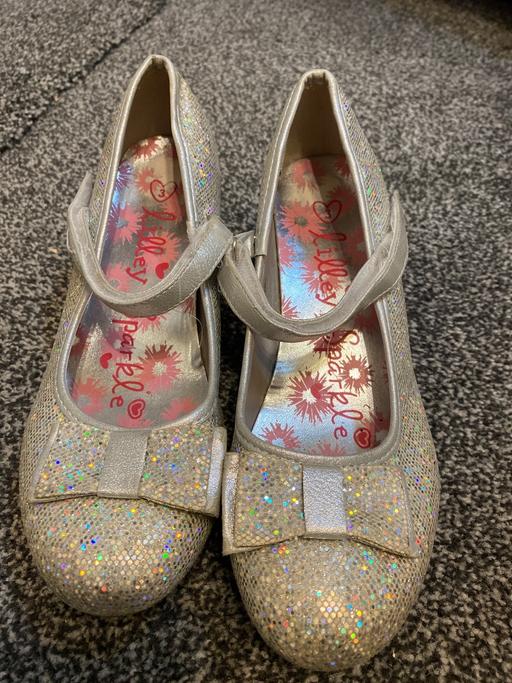 Buy & Sell West Midlands Walsall - Photos for Girls glittery shoes size 3