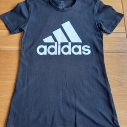 Womens Black Adidas t-shirt
large white ogo on front
2XS
Brilliant condition
Collection only