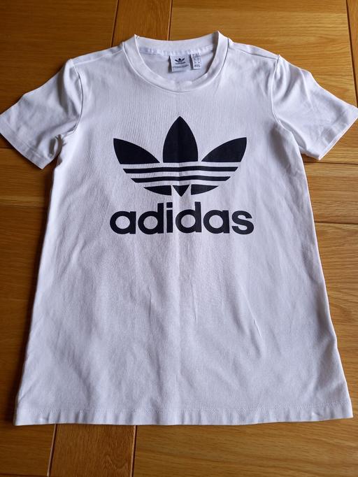 Buy & Sell Essex Basildon - Photos for Womens Adidas t-shirt