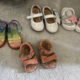 Girls shoes, all in good condition.
3 pairs from next and the sliders from matalan. Not worn to many times as only used for holiday and now my baby has outgrown them.
Size 4