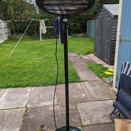 outdoor electric heater never been used just unpacked
collection only
over 5ft when extended