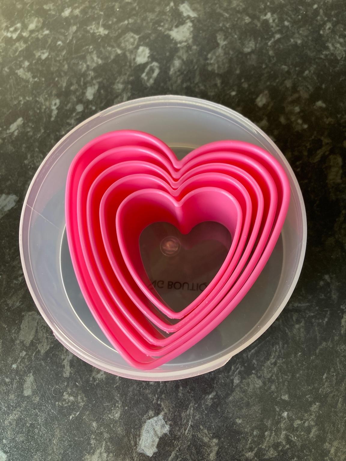 Biscuit cutters in WV10 Staffordshire für 1,00 £ zum Verkauf Shpock DE