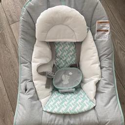 - Neutral Unisex Bouncer 
- 2 reclining positions keep baby comfortable
- Soothing vibrations help to keep baby calm Also includes, 1 detachable plush elephant playtime toy for entertaining and to practice reaching and grasping
- Originally £70