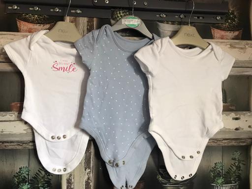 Buy & Sell Northumberland Hartford - Northumberland - Photos for SMALL BUNDLE OF GIRLS VEST - 0-1/3-6 MONTHS