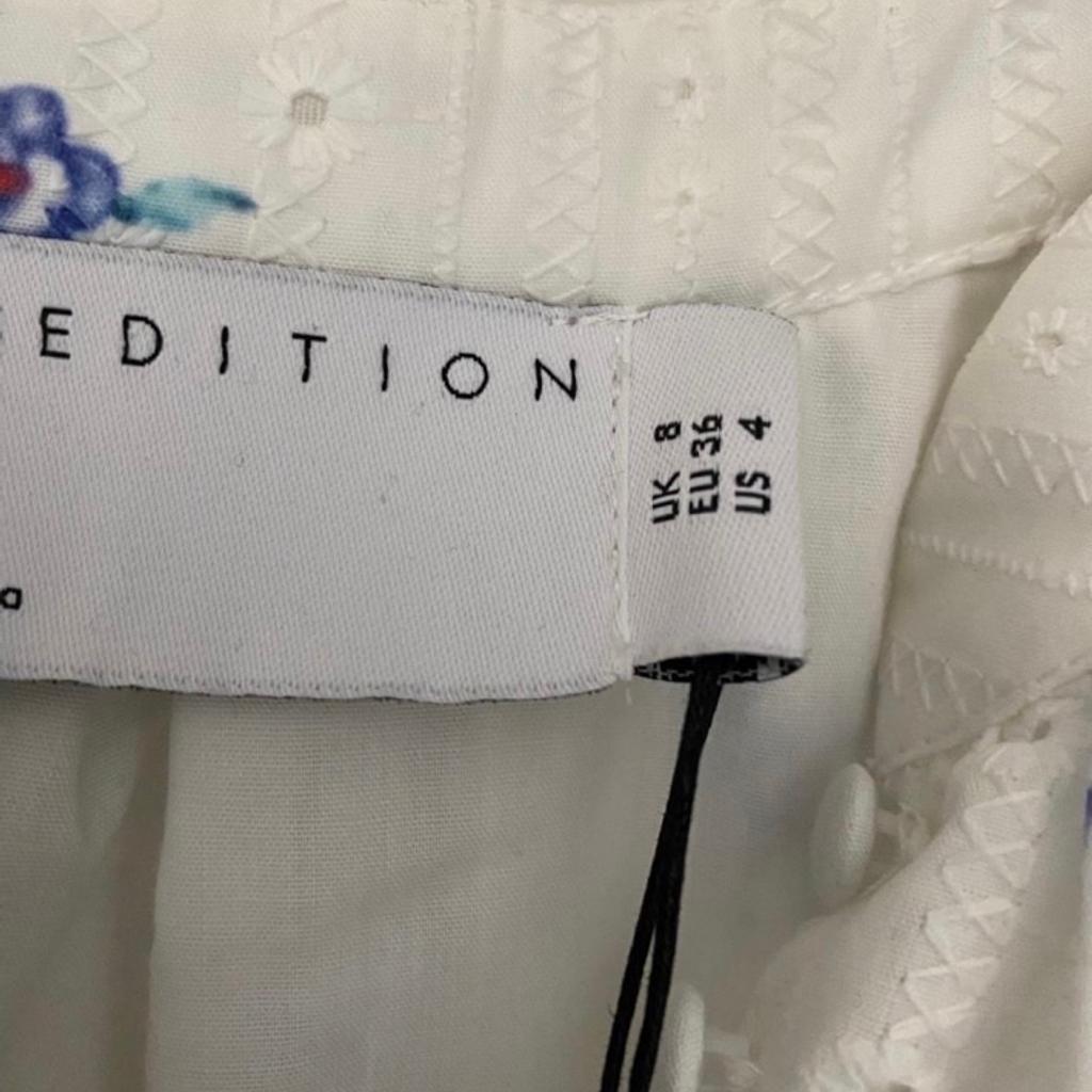 Asos Kleid Edition (Unterrock)
GR 36 NEU! 36/38
Preis nicht verhandelbar!!!!!!
NP€120
Privatverkauf, keine Gewährleistung oder Retoure