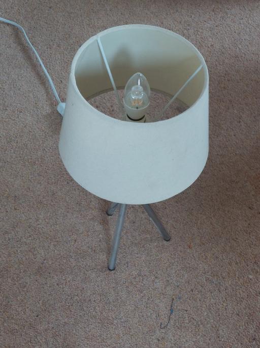 Buy & Sell West Midlands Dudley - Photos for Tripod lamp