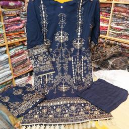 3 Piece Outfit foil print with mirror work on kameez, foil print trousers and plain scarf.

2 available in Medium
buy 1 for £20 or both for £35

£5.99 next day delivery