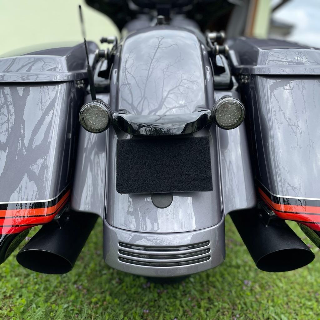 2019 Street Glide mit 107er Motor
11800 km
Einzelgenehmigung
Alles Typisiert
GTS Multimedia Anlage
Doppelsitz, Einzelsitz, CVO Lacksatz
Uvm.