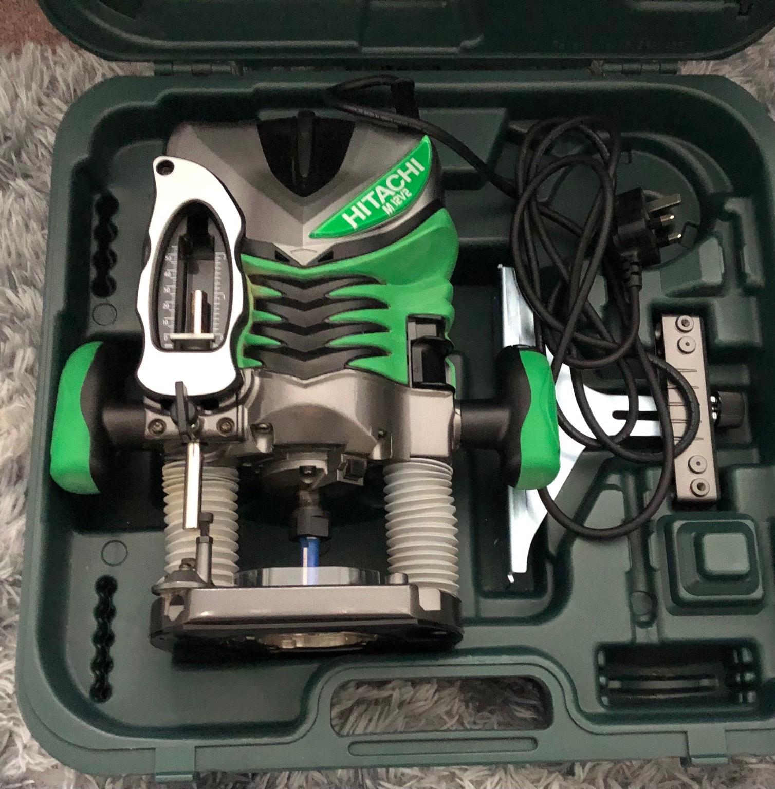 Hitachi M12V2 ½ inch plunge router in B45 Birmingham für 80,00 £ zum ...