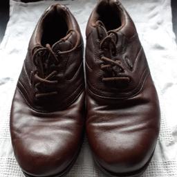 Mens leather golf shoes from Aldi, size 10.
