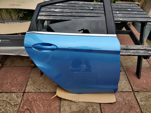 Vehicles East London Leyton - E15 - Photos for Mk7 Ford Fiesta rear driver side door complet