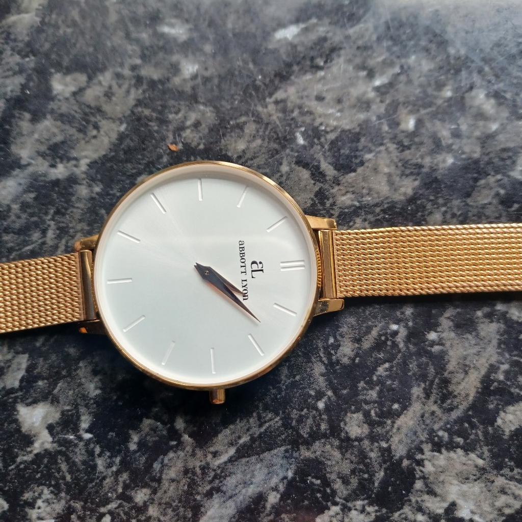 Great condition, womens abbott lyon watch, rose gold in colour. needs a new battery.used a couple of times. condition only please. no time wasters thanks.