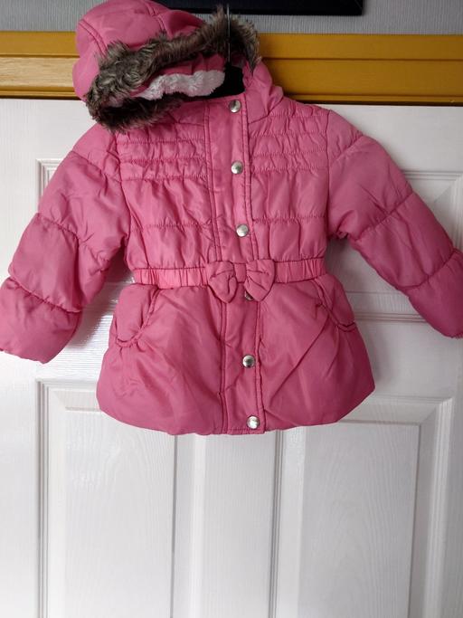 Buy & Sell Leicestershire Charnwood - Photos for Girls pink puffer coat size 3-4 years