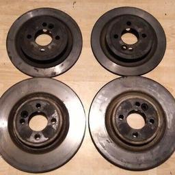 A set of genuine BMW Mini JCW Coupe R58 Brake Discs.

I'm selling the set because I recently uprated my discs to a set of drilled and grooved discs. Taken off a JCW Coupe 211 bhp. 50K genuine miles on them.

***FRONT DISCS ARE SOLID AND THE REAR DISCS ARE VENTED***

Payment by cash or via PayPal or Bank Transfer. Taken as seen, no returns once bought. Buyer collects or arranges collection.

UK only, no international buyers.